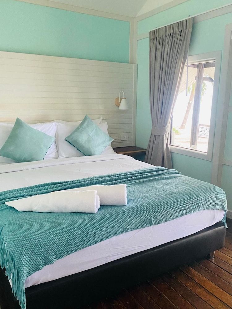 Phangan Beach Resort Beachfront Wooden 2