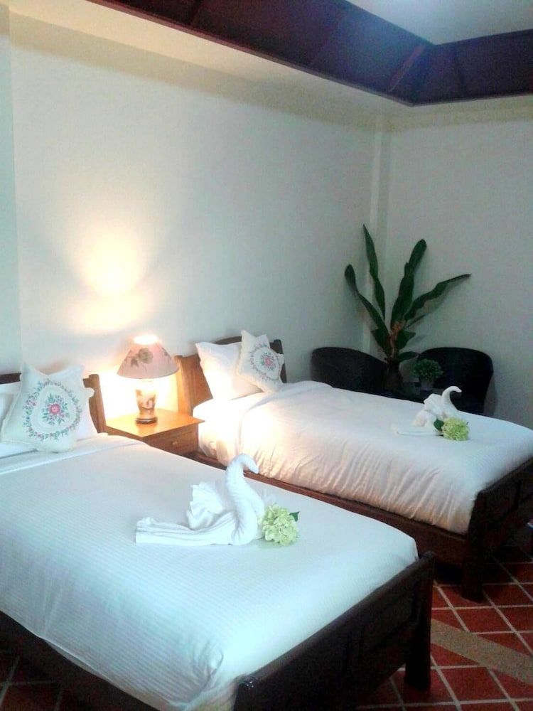 Siam Tara Resort Deluxe Front Pool 3