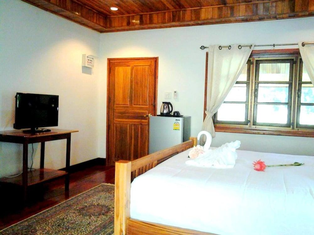 Siam Tara Resort Superior Garden view with private back balcony