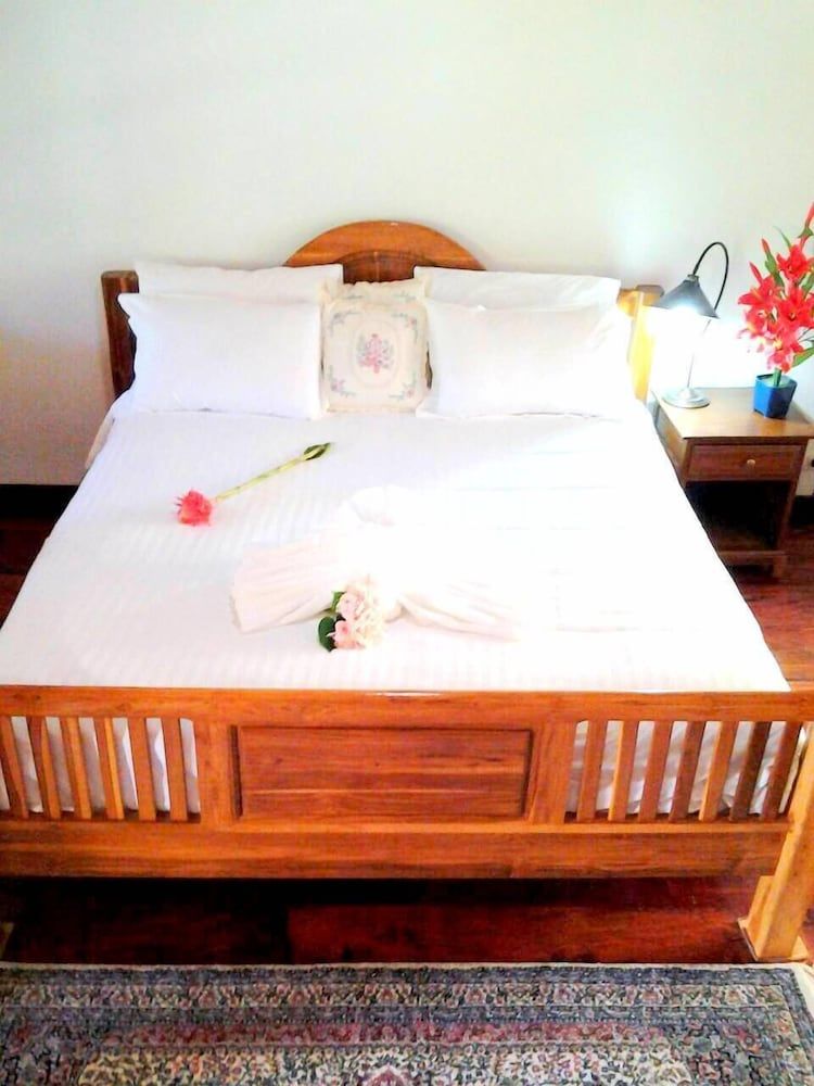 Siam Tara Resort Superior Garden view with private back balcony 2