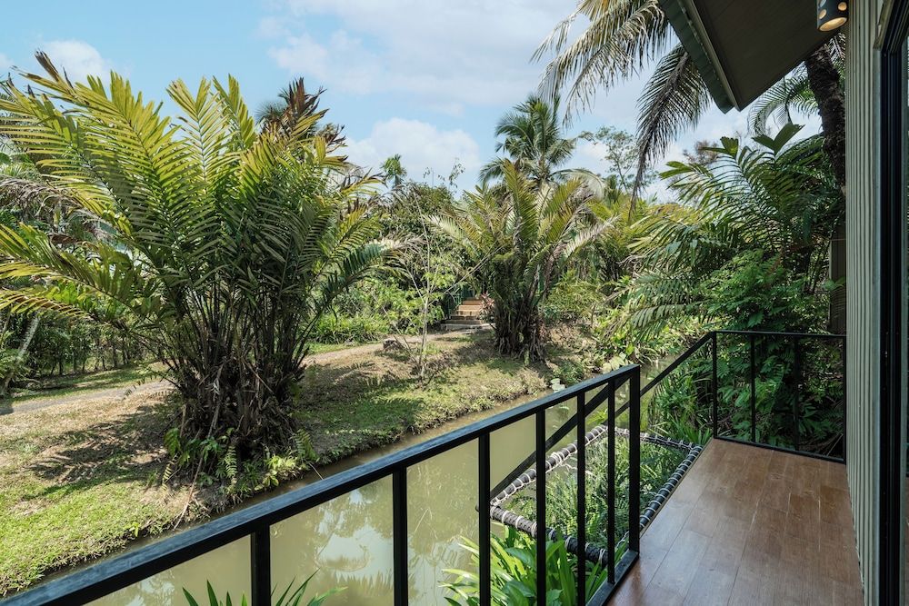 Blu Monkey Pooltara Krabi Hotel and Villas Chimpanzee Loft 2