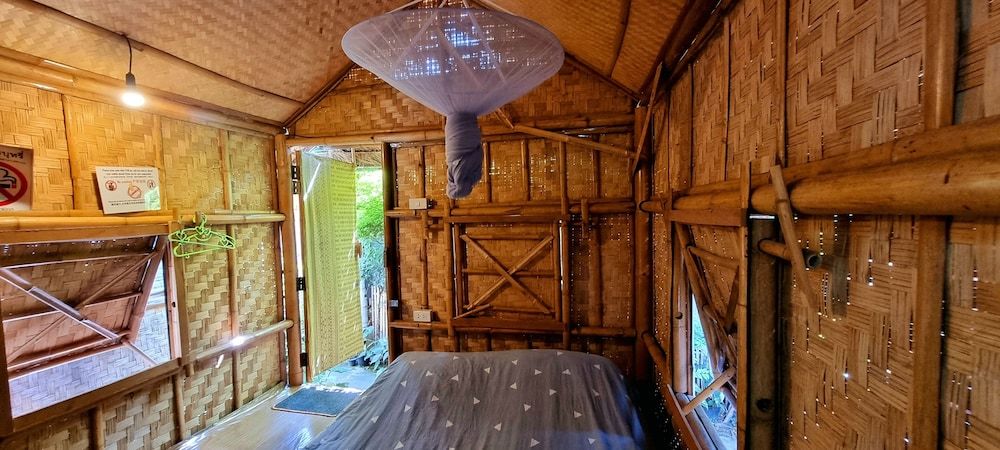 Fundee Story Guesthouse Bamboo House 4