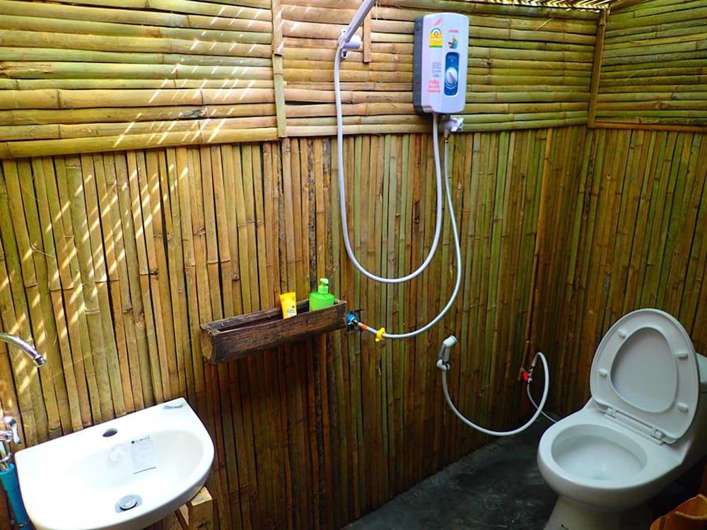 Fundee Story Guesthouse Bamboo House 8