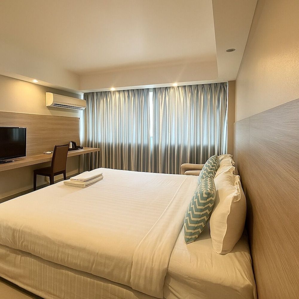 Premier Single Room