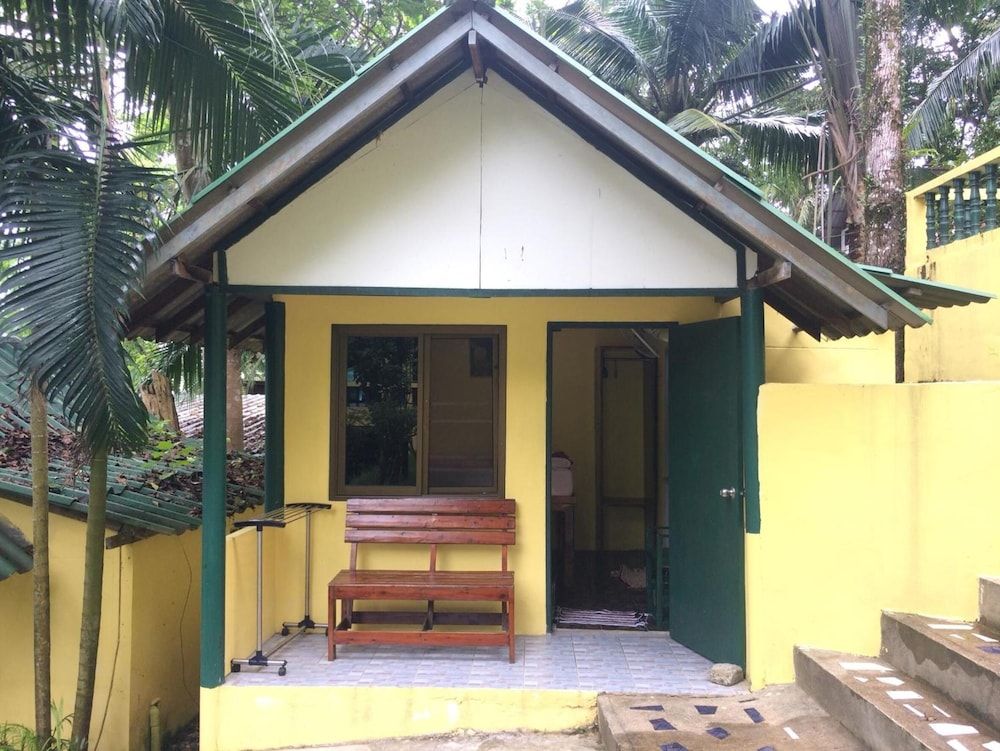 undefined Island Lodge 10