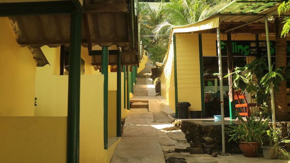 undefined Island Lodge 6