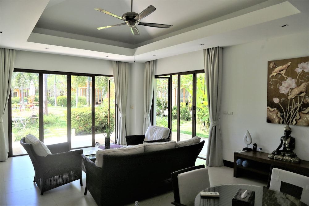 Laguna Villas Boutique Hotel Deluxe Villa, 1 King Bed, Sea View, Sea Facing 2