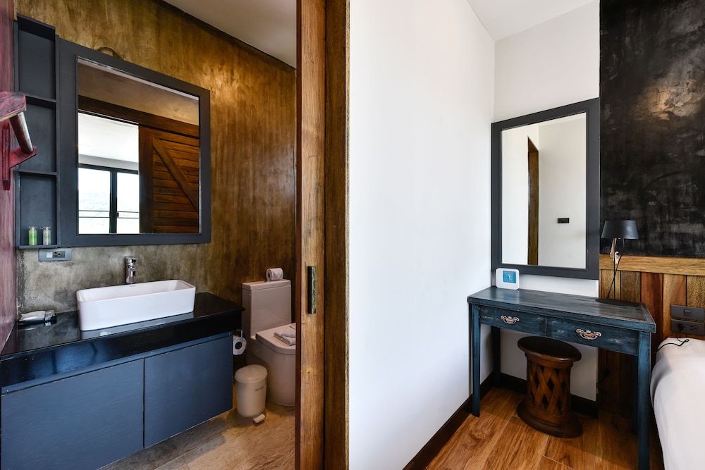 Casa Bella Phuket Standard Room 7