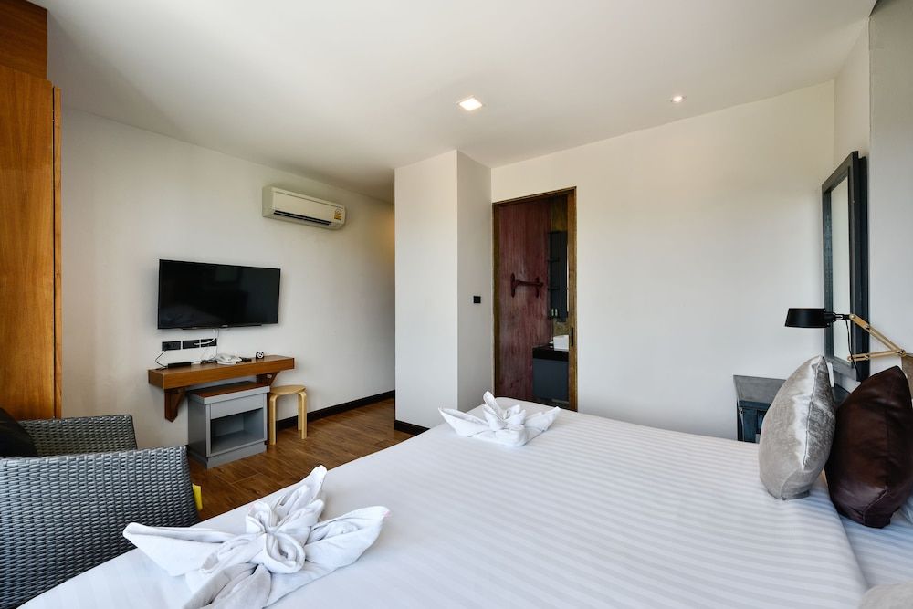 Casa Bella Phuket Standard Room 2