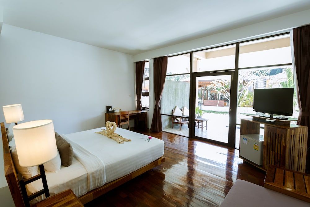 Deluxe Balcony Room