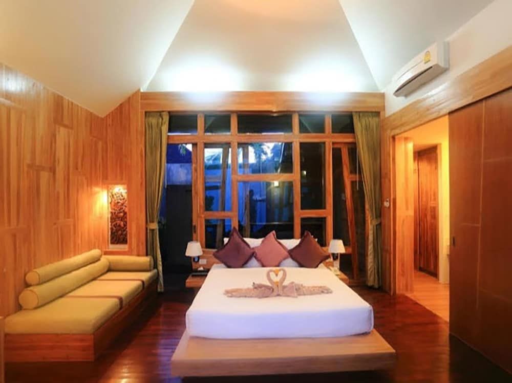 Honeymoon Beach View Bungalow