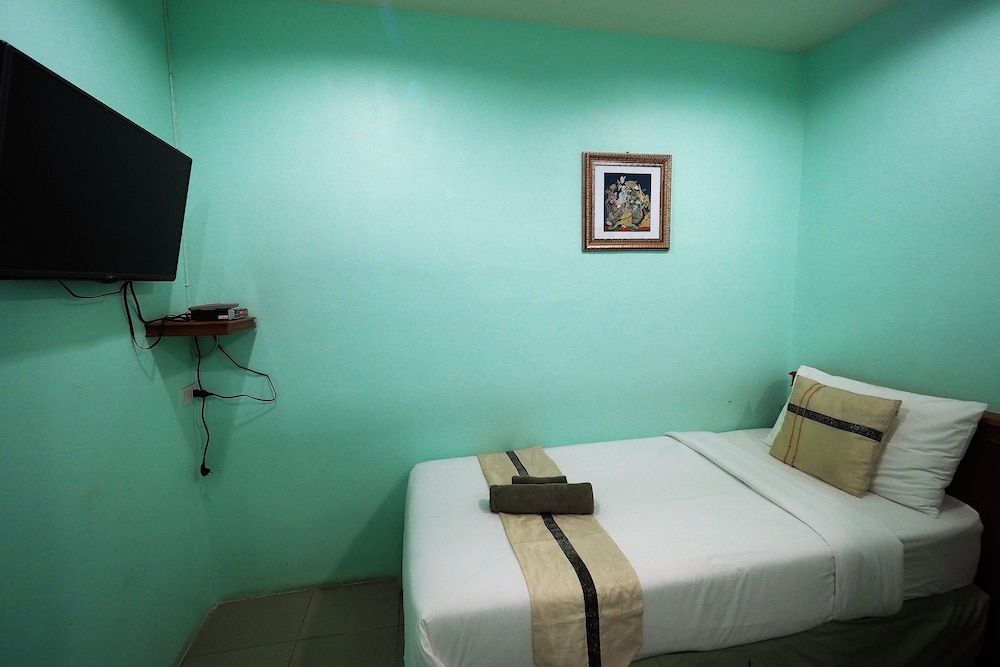 undefined Phoom House 3