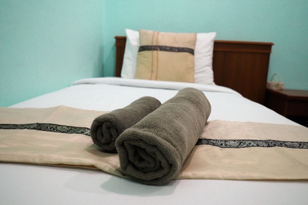 undefined Phoom House 4