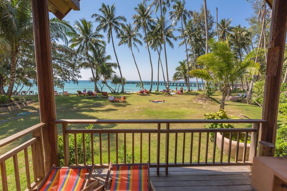 Koh Kood Paradise Beach Beach Front Deluxe Villa 8