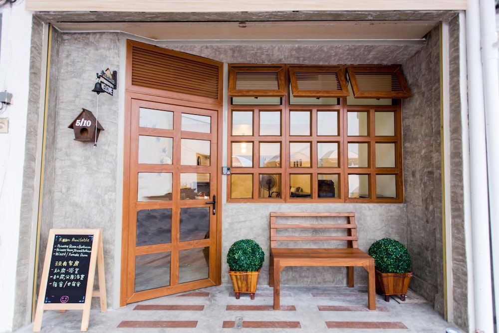 undefined Les Fleurs Bangkok Hostel 4