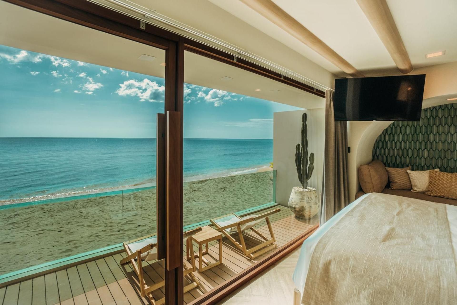 Junior Suite, Ocean View, Beachfront