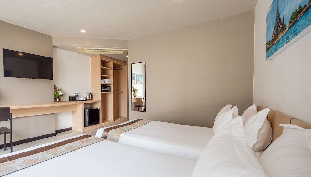 Superior Twin Room With Pool View