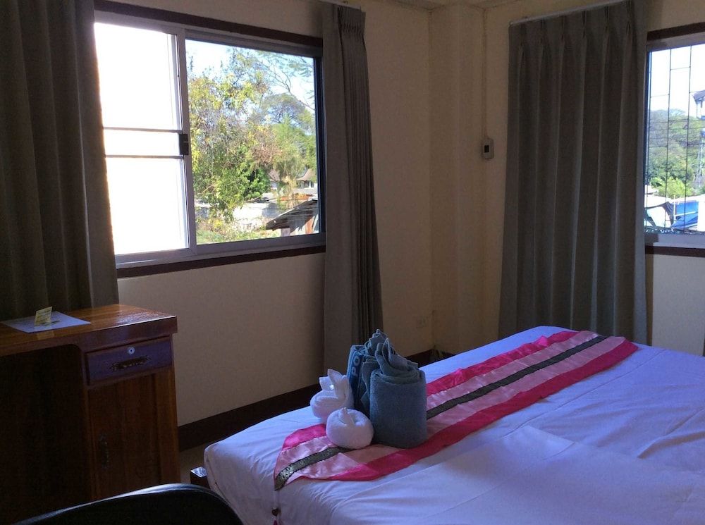 Saithong House XXSuite 13