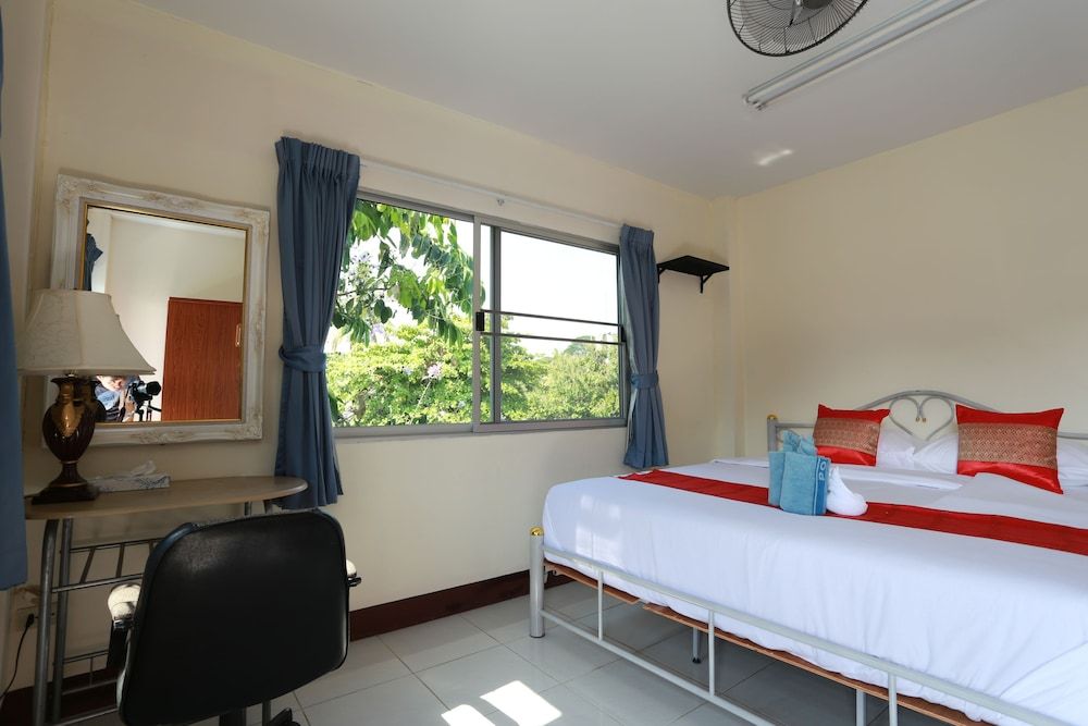 Saithong House XXSuite 7