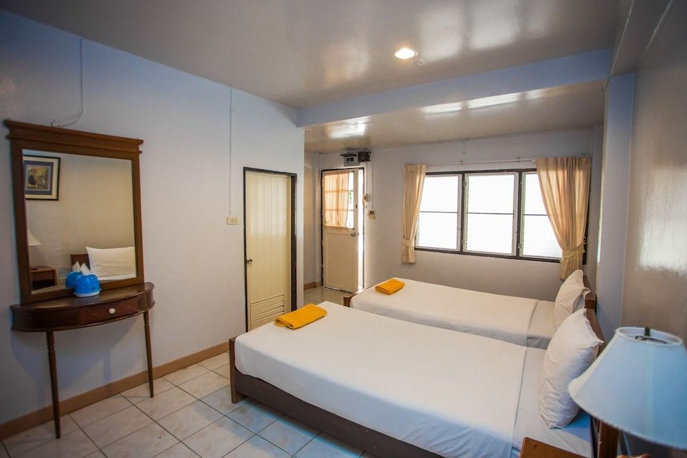 Chaam Villa Sun Hotel Standard Room 14