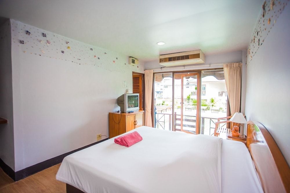 Chaam Villa Sun Hotel Standard Room 9