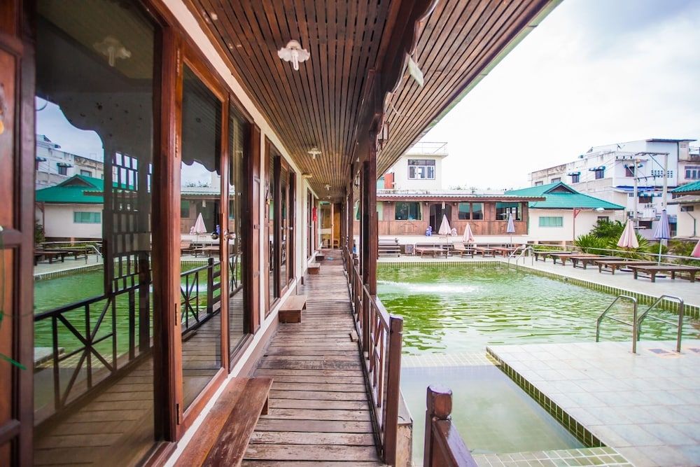 undefined Chaam Villa Sun Hotel 10