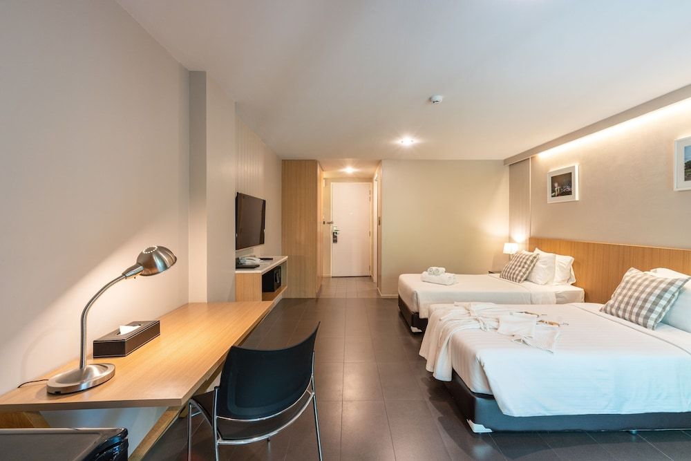 Naga Residence Deluxe Twin Room, Balcony 4