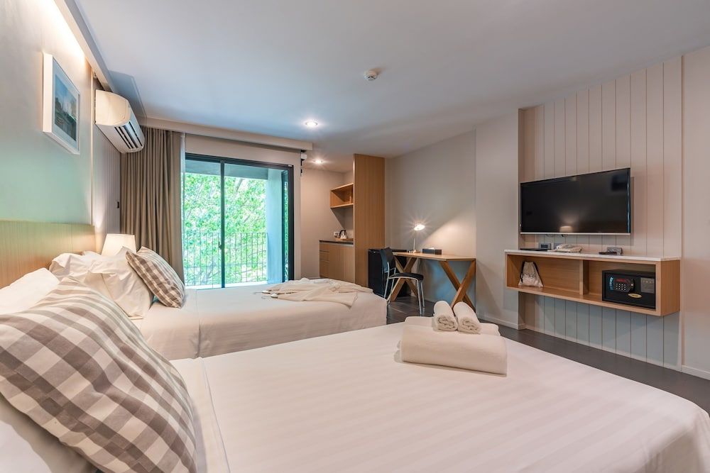 Naga Residence Deluxe Twin Room, Balcony