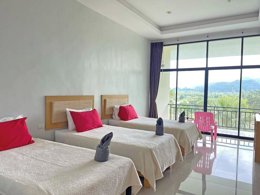Takhun Mountain View Hotel Superior Triple 3 beds 2