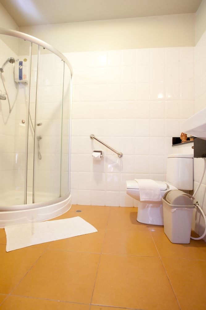 Mohnfahsai Home Resort Executive Room with Double Bed 2