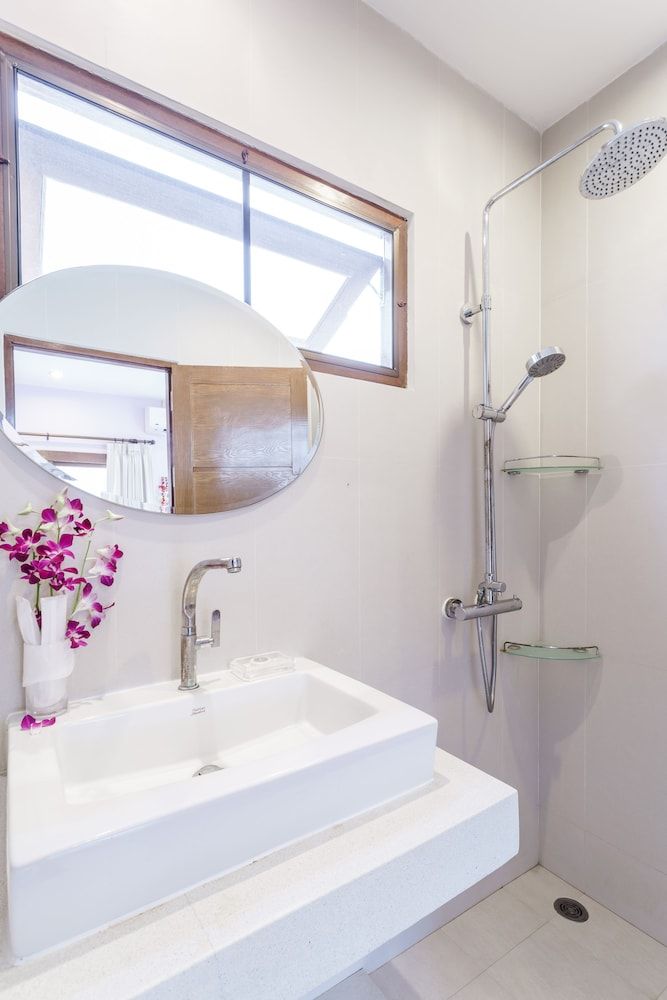 Chaweng Noi Villa Deluxe Villa 18