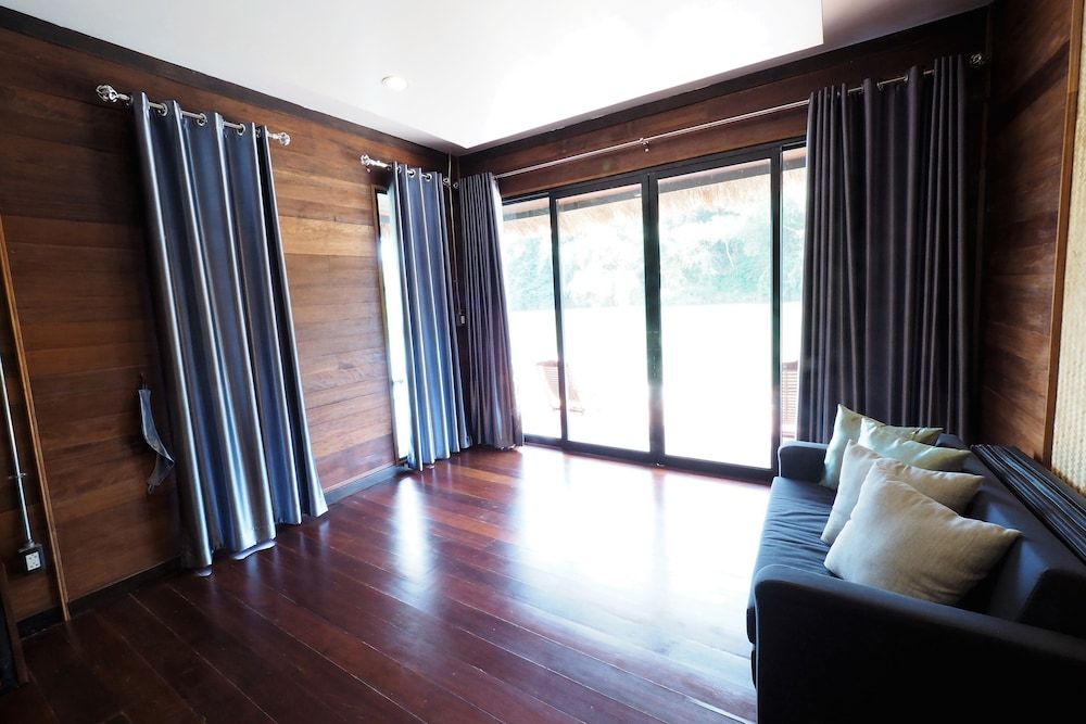 The River Life Resort Raft Zone 10