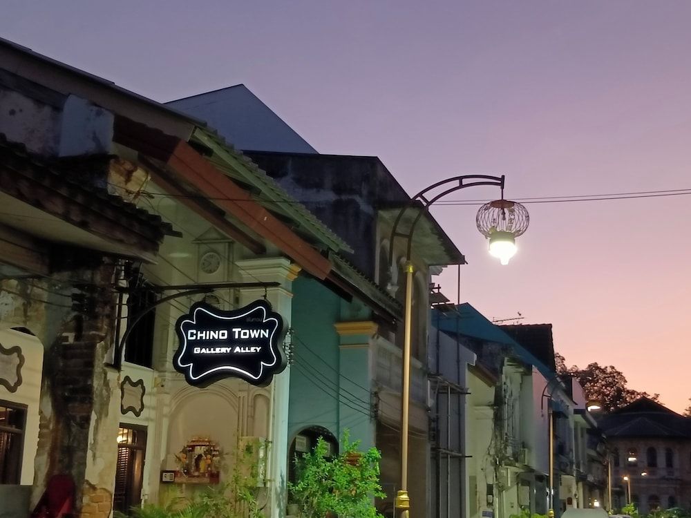 undefined Chino Town Gallery Alley 8