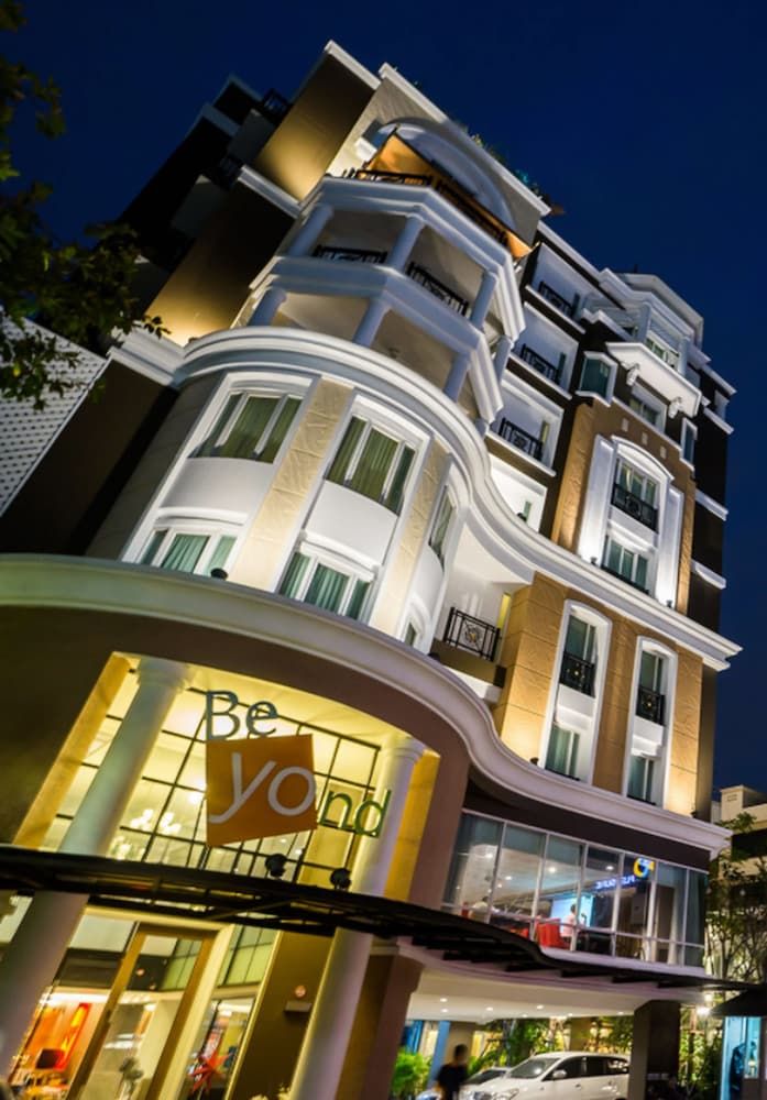 undefined Beyond Suite Hotel 3