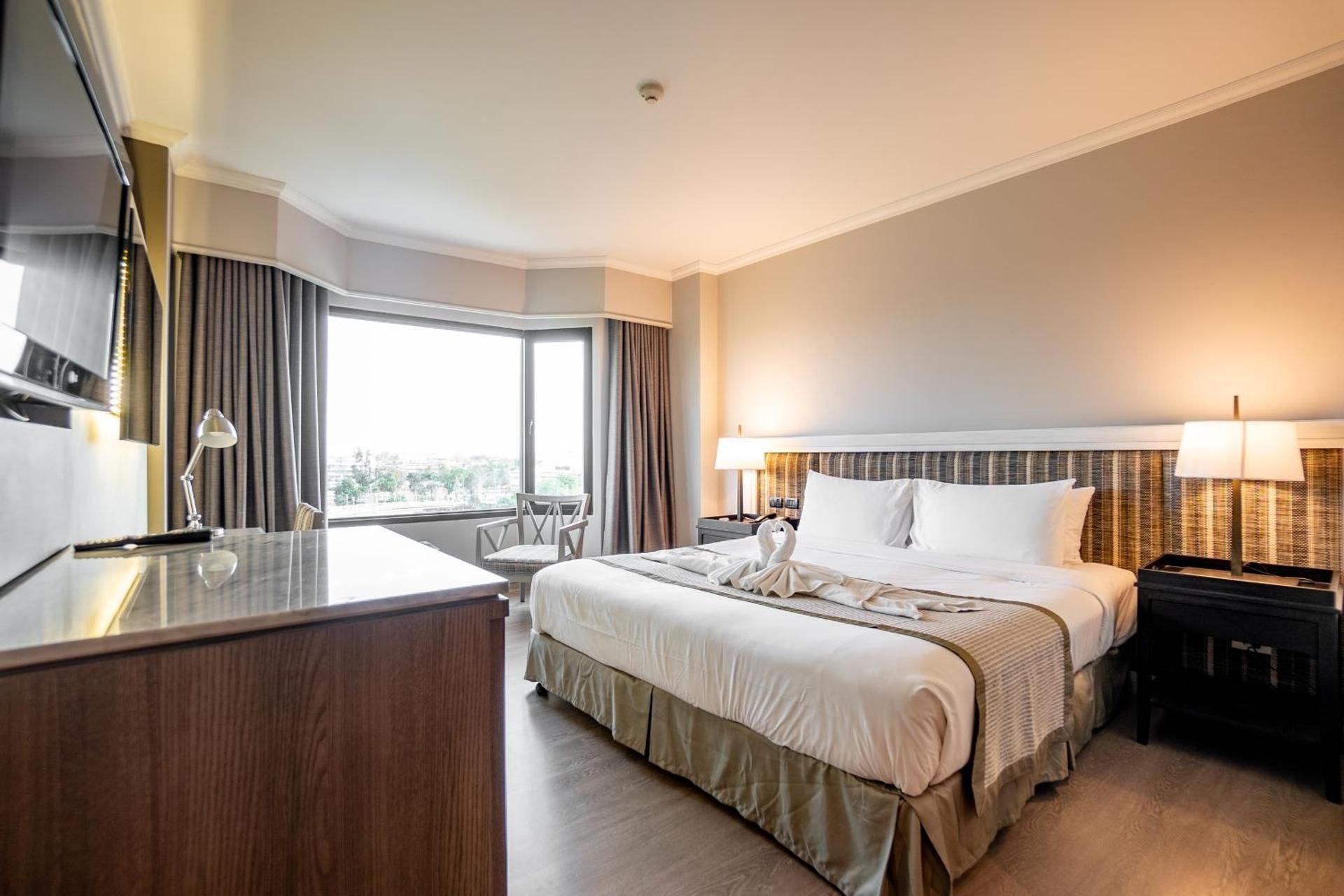 Grand Riverside Hotel Superior Double or Twin 2