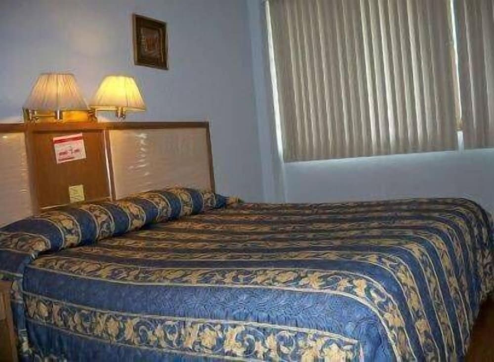 Far East Inn Standard Twin Room, 2 Twin Beds