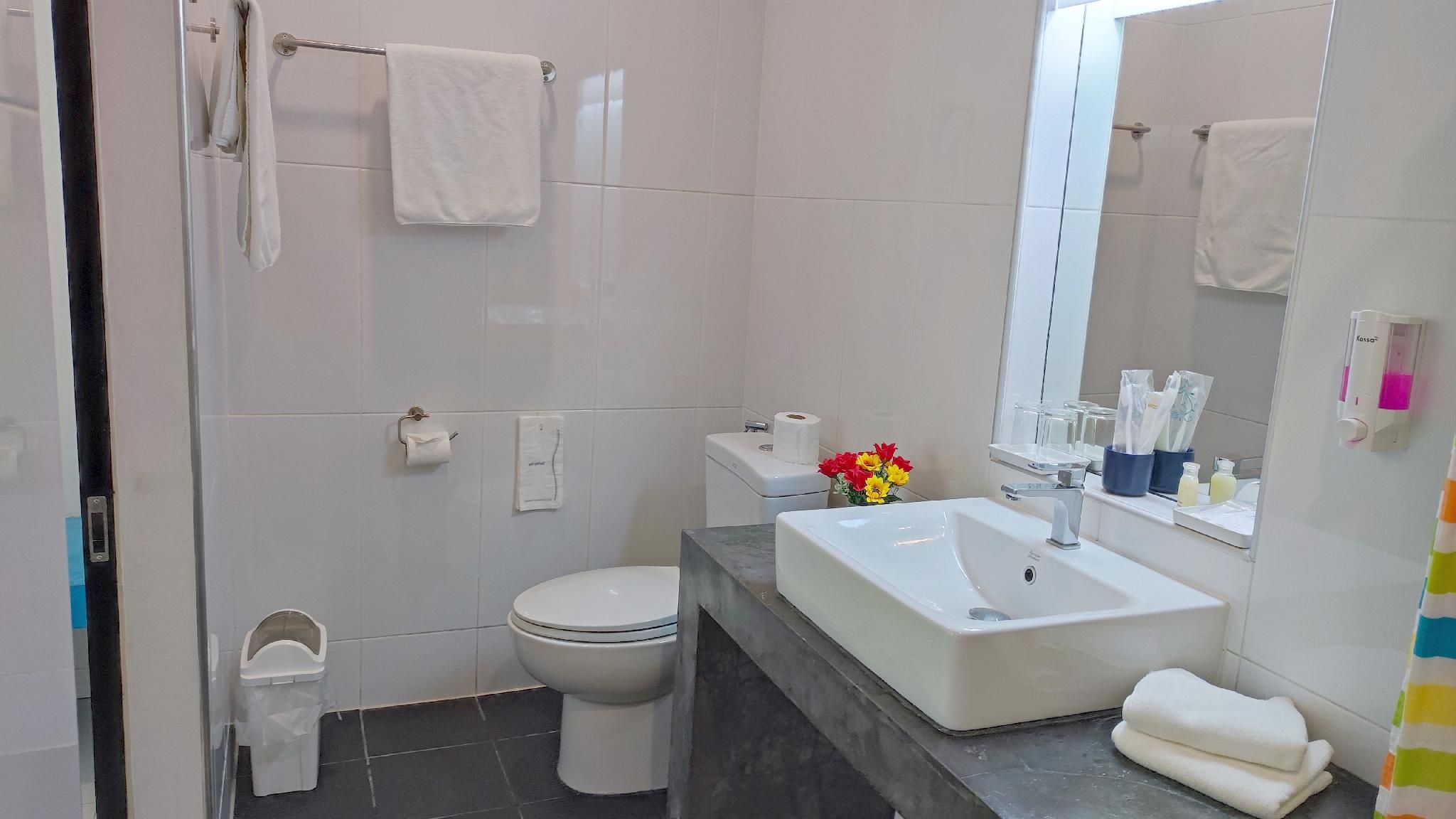 undefined Montha Hotel 5