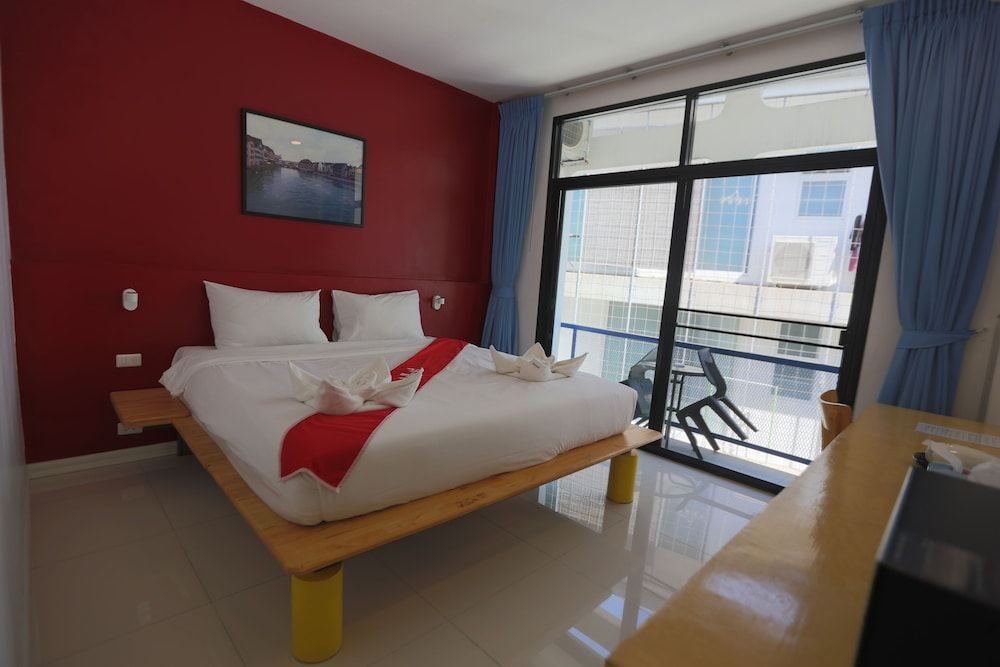 undefined Montha Hotel 7