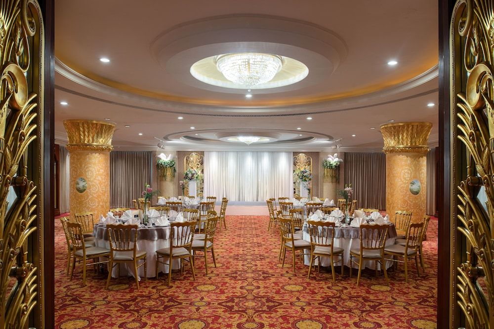 undefined Emerald Hotel Bangkok 10