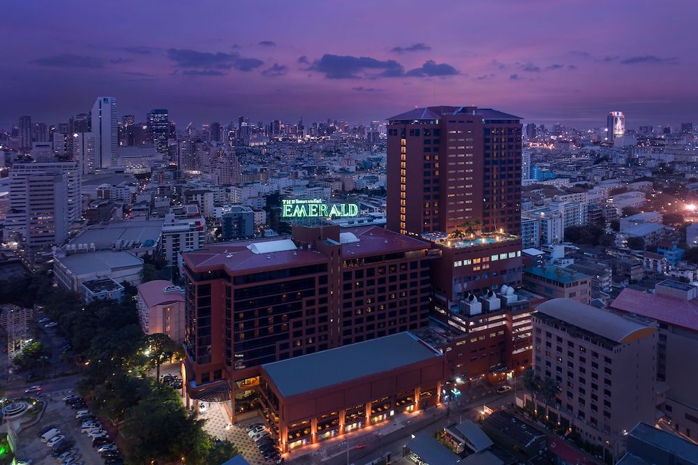 undefined Emerald Hotel Bangkok 4
