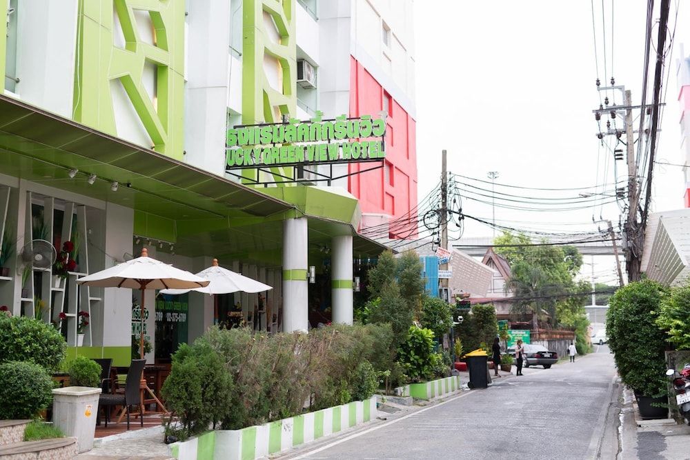 undefined Lucky Green View 4