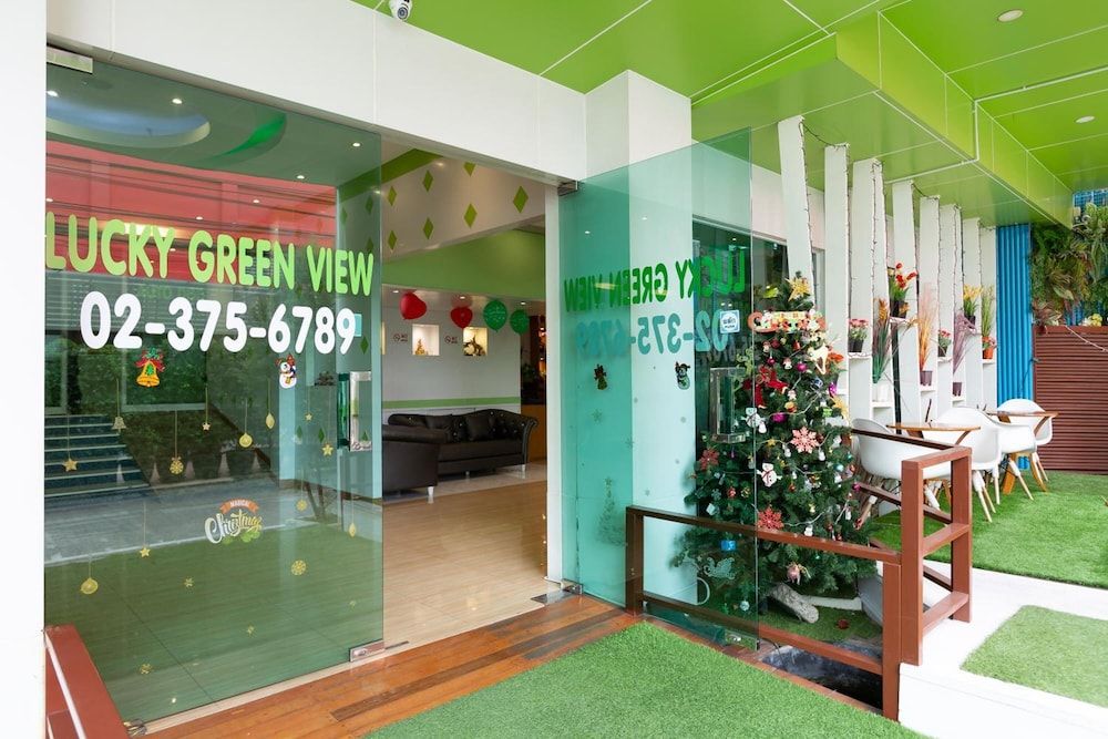 undefined Lucky Green View 3