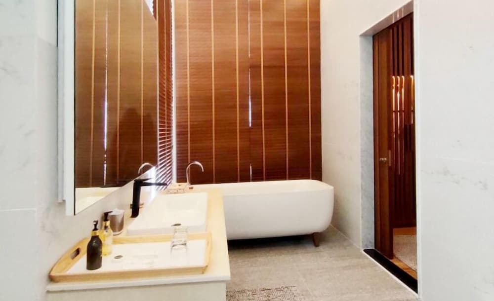 Tusita Wellness Resort 101 The Prime Seaview: Beach Zone 12