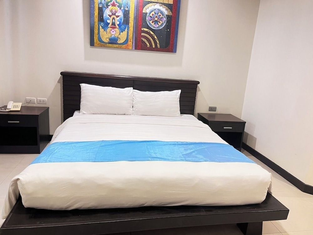 Lub Sbuy Hostel Standard Room, Private Bathroom 3