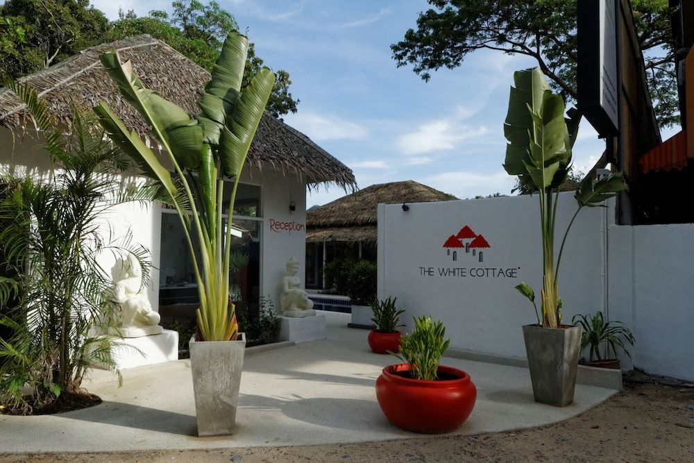 undefined The White Cottage 7