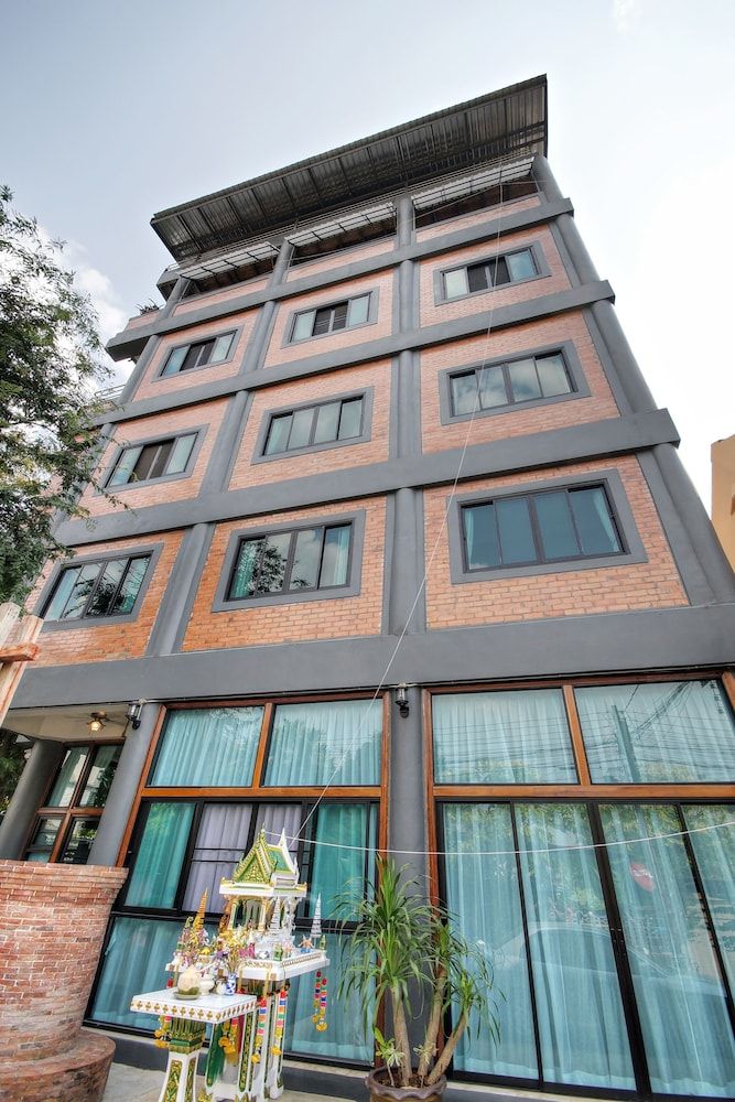 undefined Saengpanya Home Boutique Hotel - SHA Plus 6