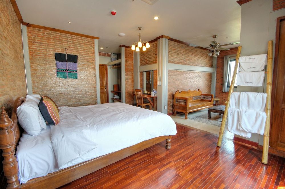 Saengpanya Home Boutique Hotel - SHA Plus Double Room, Balcony 5