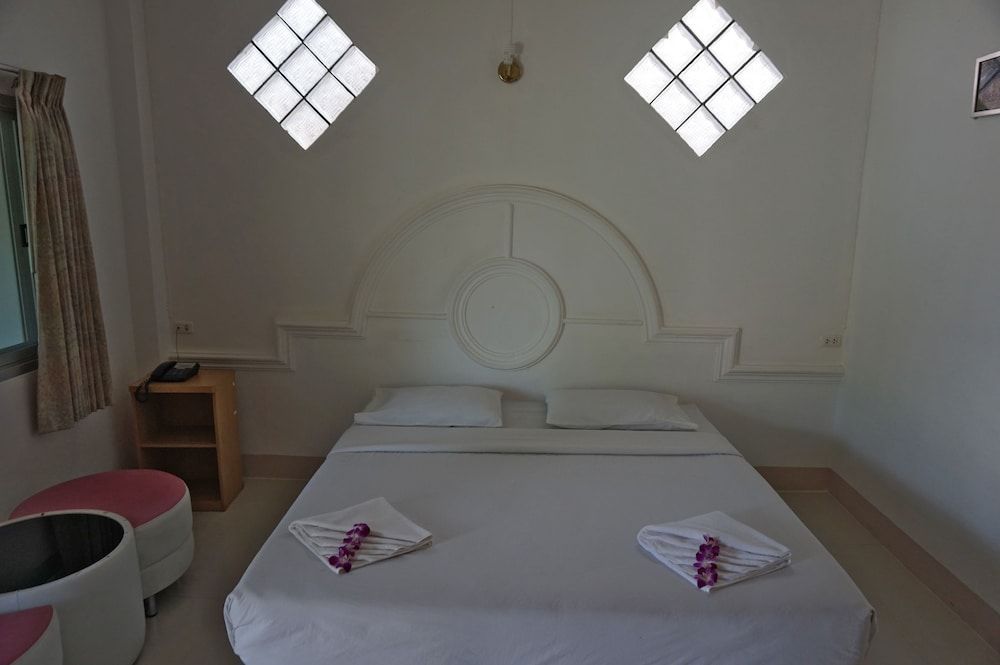 A.P. Garden Hotel Standard Double Room 3