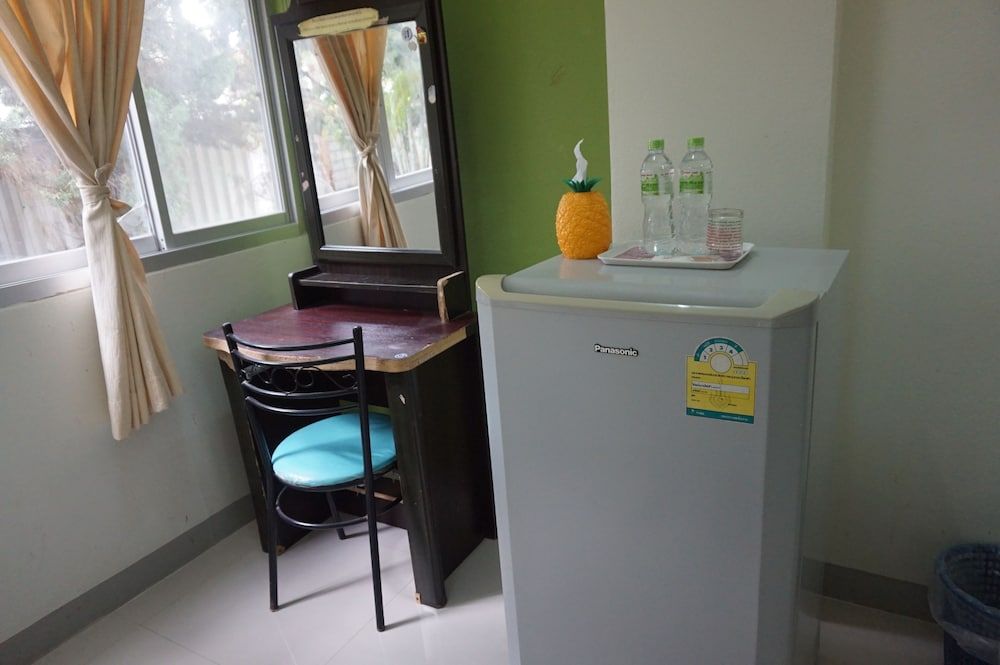 A.P. Garden Hotel Standard Twin Room 5