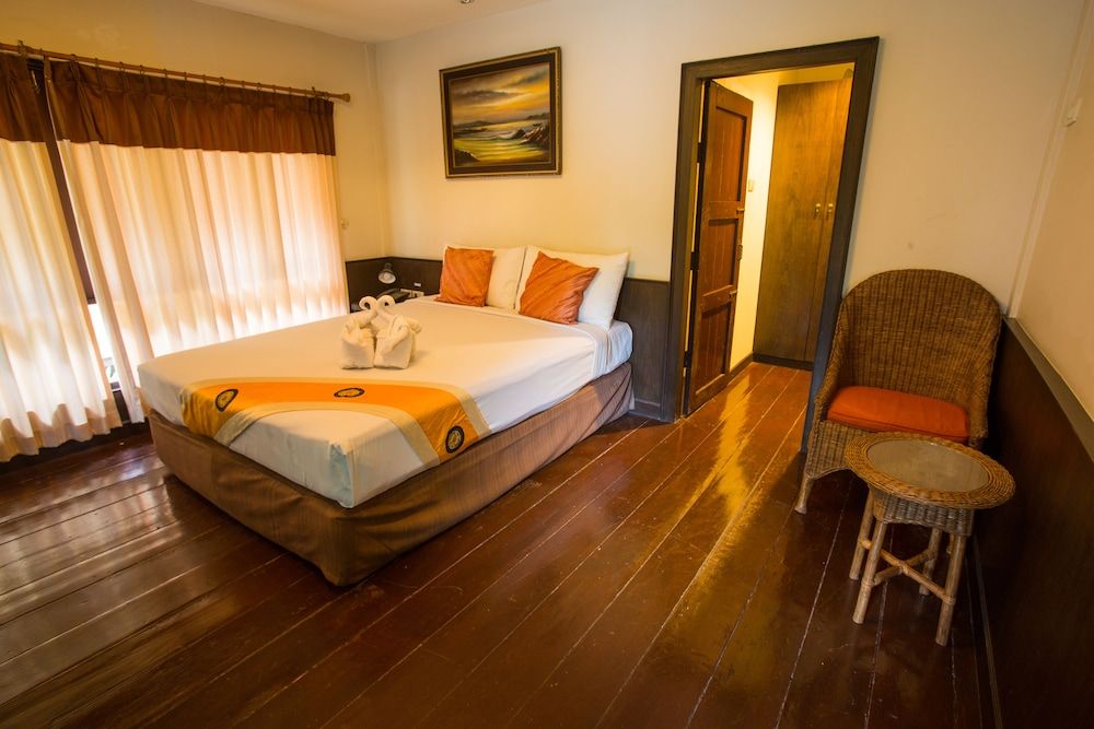 Inrawadee Resort Cottage Double Bed 5